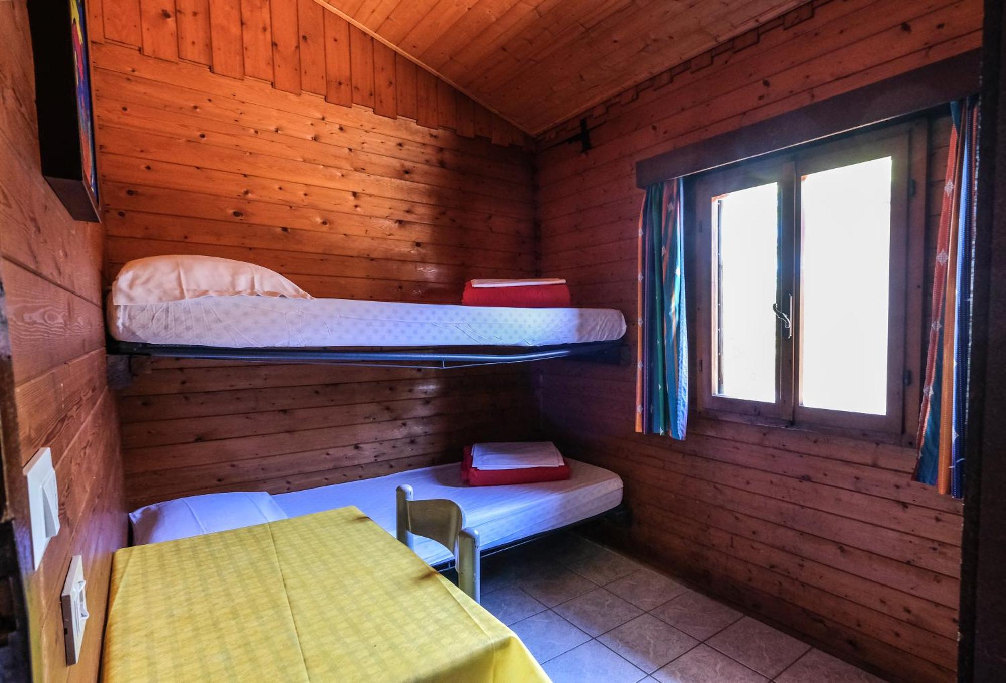 Campeggio Trevisago Iris Park Moniga del Garda Δωμάτιο φωτογραφία