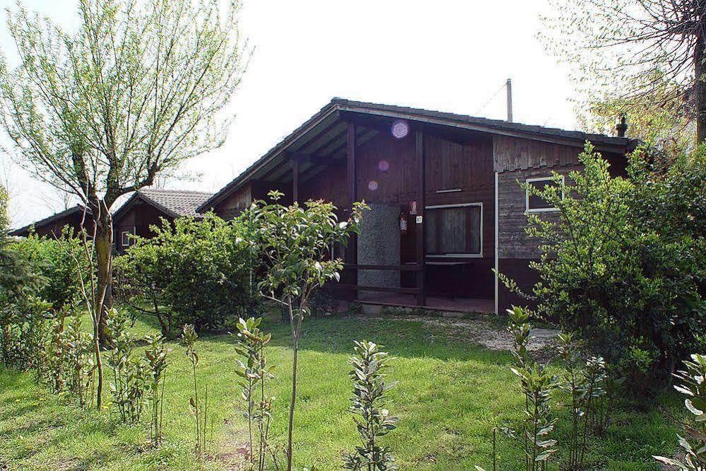 Campeggio Trevisago Iris Park Moniga del Garda Εξωτερικό φωτογραφία